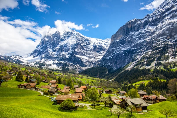 Lạc vào miền cổ tích với 6 ngôi làng đẹp nhất Thụy Sĩ - ảnh 1