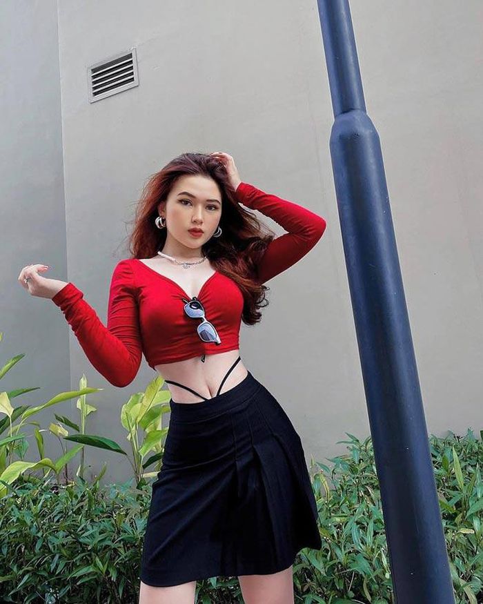 Hot girl Instagram Việt đẹp lạ, chỉ mặc gợi cảm khi chụp hình - ảnh 19