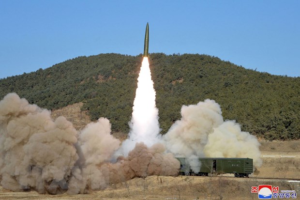 Ngoại trưởng Mỹ-Hàn điện đàm sau vụ phóng tên lửa của Triều Tiên - ảnh 1