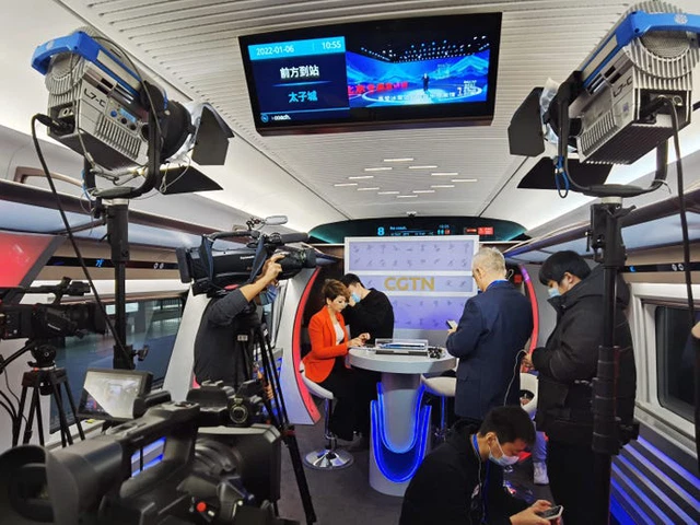 Trung Quốc hé lộ tàu siêu tốc khủng phục vụ Olympic Bắc Kinh 2022: Có studio bên trong, tự động 100% - ảnh 2