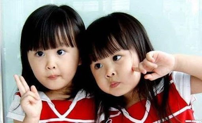 Cặp song sinh đẹp nhất Đài Loan, gây bão cả châu Á khi mới 3 tuổi: Học siêu giỏi, ngoại hình hiện tại lột xác đến ngỡ ngàng - ảnh 3