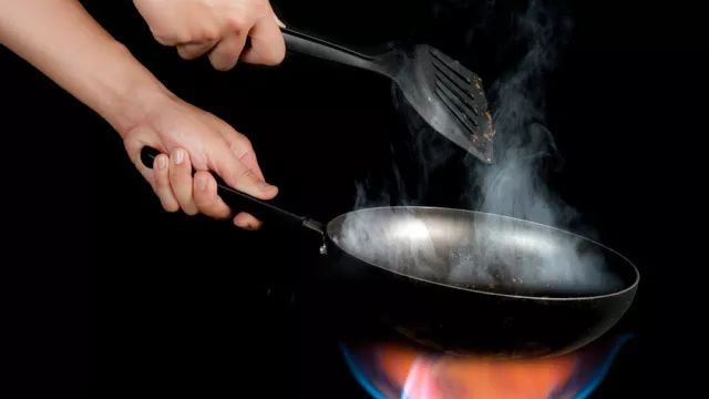 4 thói quen khi nấu nướng có thể khiến gia đình bạn mắc phải ung thư - ảnh 2