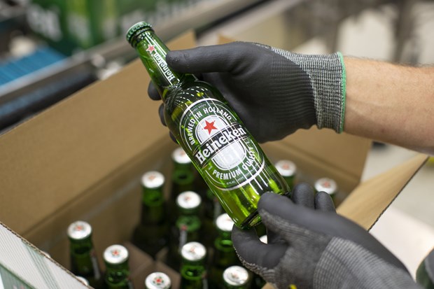 Lần đầu tiên trong nhiều thập kỷ, công nhân hãng Heineken đình công - ảnh 1