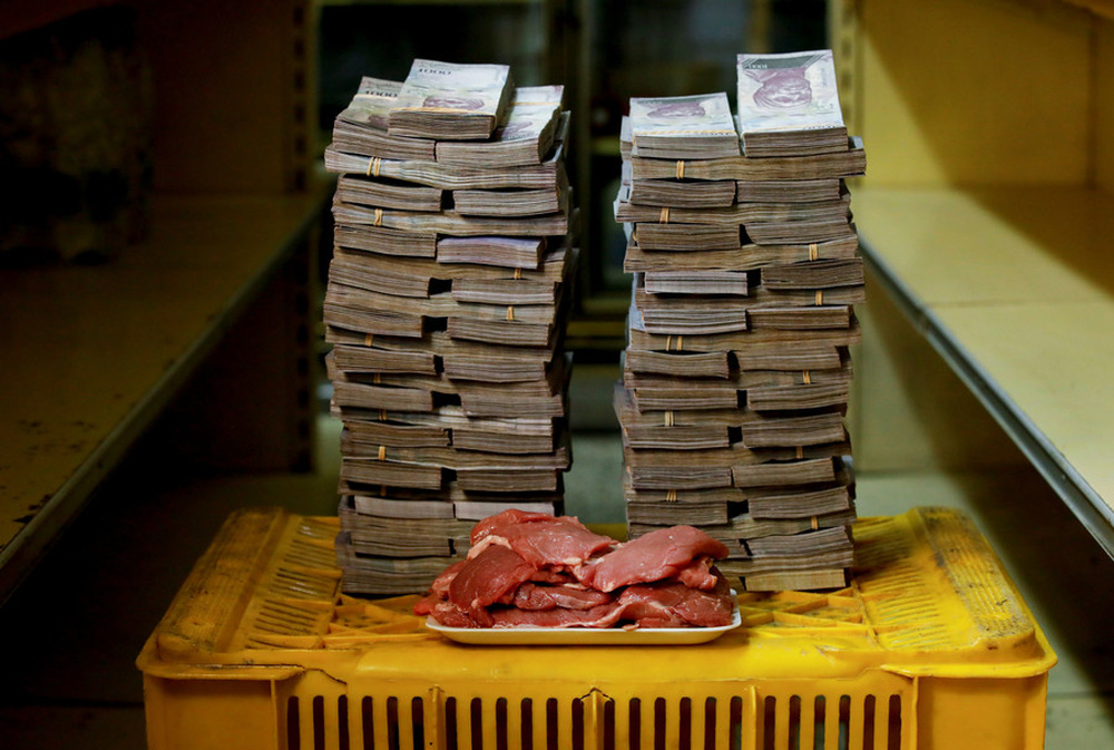 Cảnh sốc ở Venezuela: Tiền 