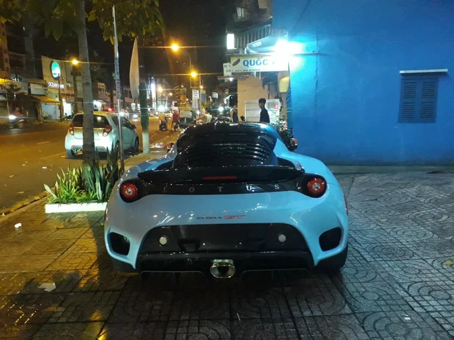 Lotus Evora GT đầu tiên về Việt Nam: Xe thể thao sử dụng động cơ Toyota Camry nhưng tiếng pô như siêu xe - ảnh 3
