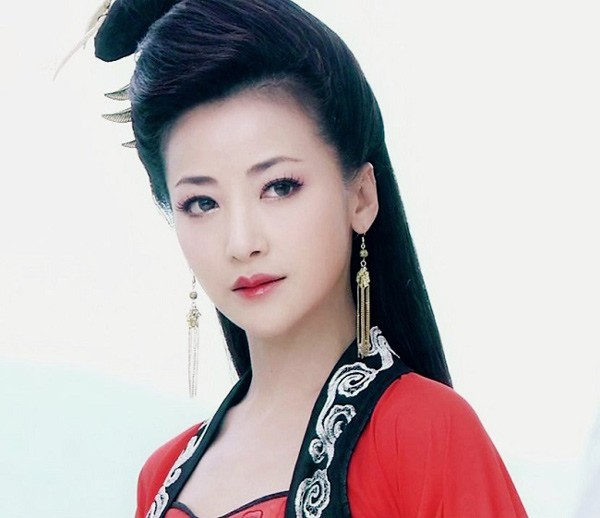 Lộ diện thêm mỹ nữ ở phim của Chung Hán Lương, đẹp không kém Viên Băng Nghiên, còn đóng Thiên long bát bộ - ảnh 2