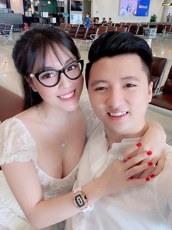 Sao Việt hôn nhân chóng tàn dù từng cầu hôn hoành tráng, đậm ngôn tình - ảnh 7