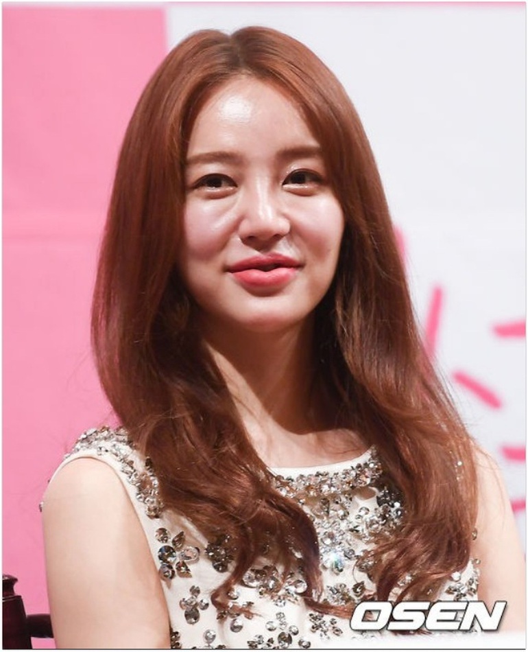 Yoon Eun Hye: Nhan sắc tàn phai vì thẩm mỹ, khán giả quay lưng vì nói dối - ảnh 4