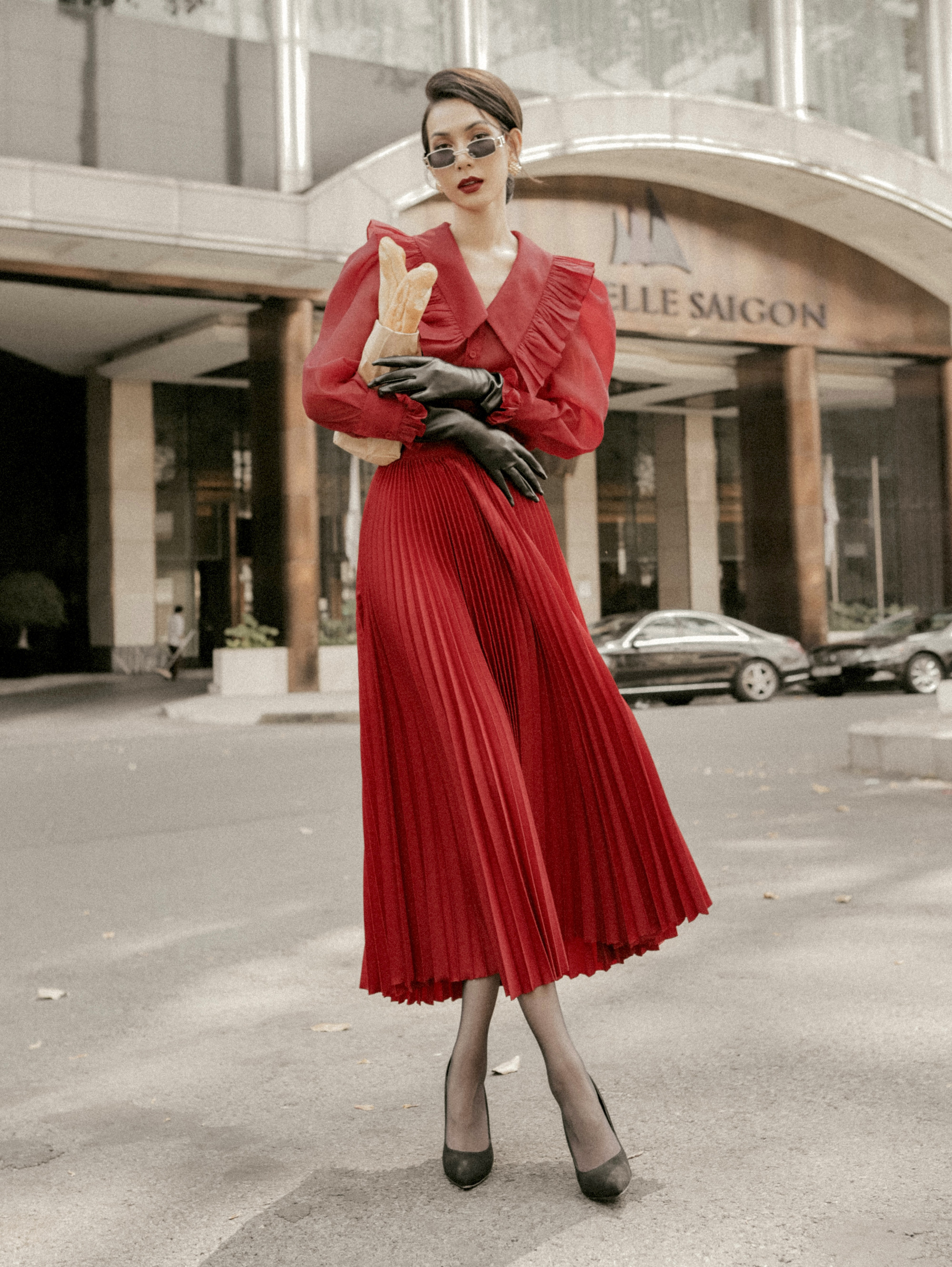 Ngập tràn sắc đỏ mùa Tết với nhà thiết kế Nguyễn Minh Công - ảnh 8