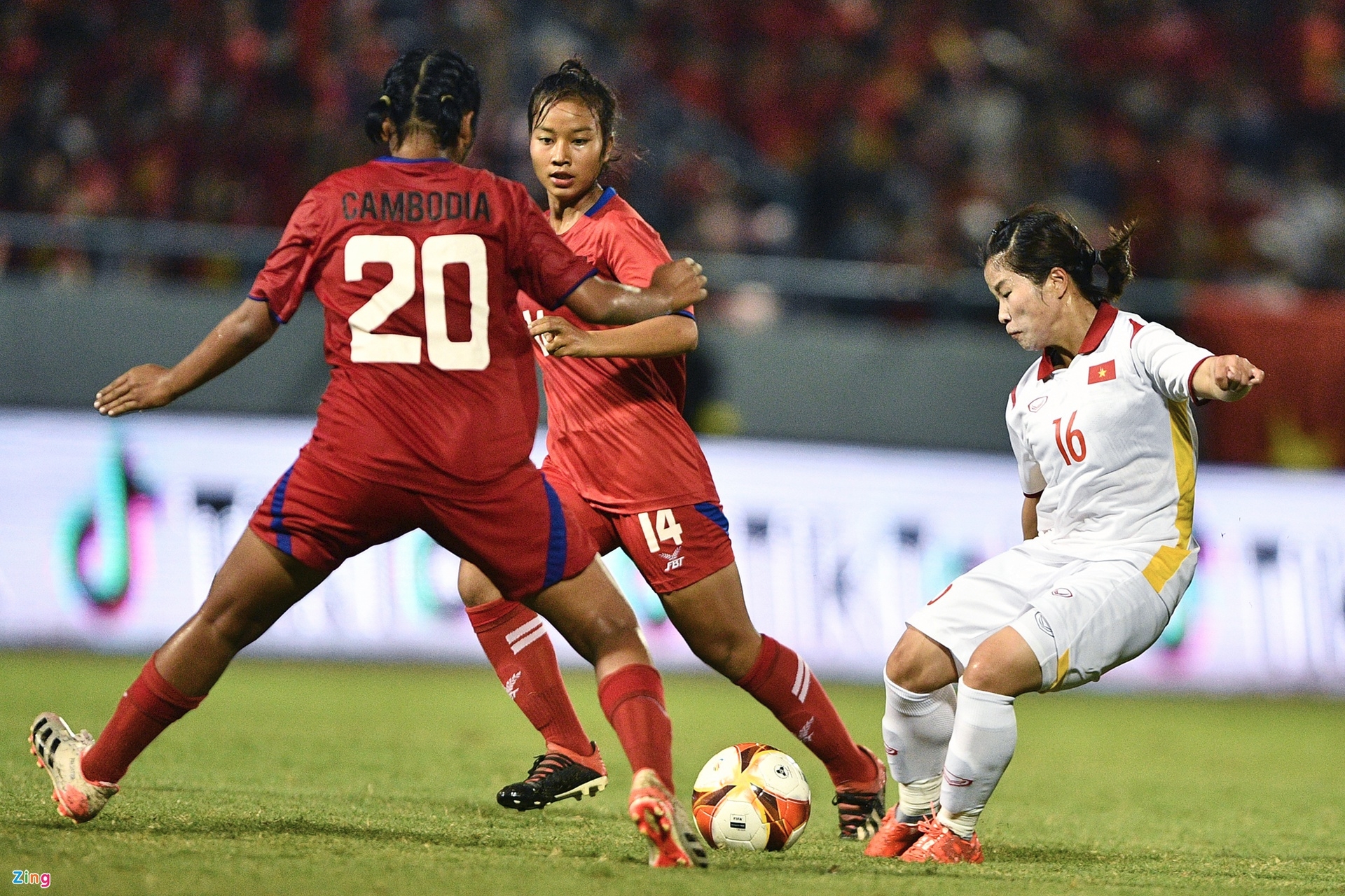 Vào sân từ ghế dự bị, Huỳnh Như góp phần khiến nữ Campuchia vỡ trận - ảnh 13