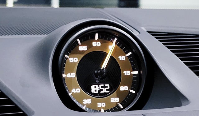 Nghe thử ống xả hàng hiệu tự đổi màu lần đầu có trên Porsche Cayenne Turbo GT giá 13 tỷ đồng tại Việt Nam - ảnh 14