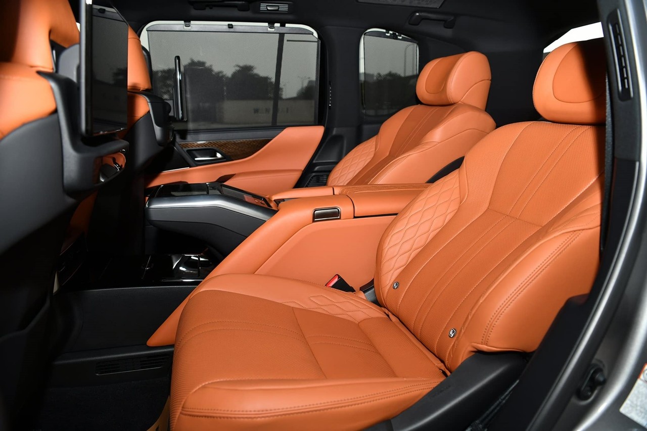 Cận cảnh Lexus LX600 Ultra Luxury giá hơn 13 tỷ đồng - ảnh 5