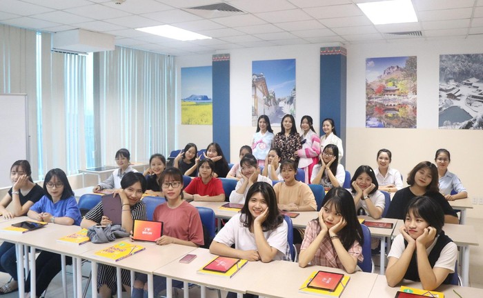 Sinh viên Trường Đại học Nguyễn Trãi đạt “Giải thưởng thiết kế quốc tế Busan 2022″ - ảnh 4