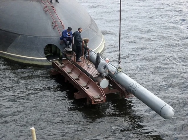 Tàu ngầm diesel-điện độc nhất của hải quân Nga tái xuất giữa cuộc xung đột Ukraine - ảnh 4