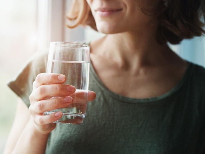 Lần nào uống nước cũng thấy cơ thể có 5 tín hiệu lạ, bạn cần khám ung thư khẩn cấp - ảnh 3