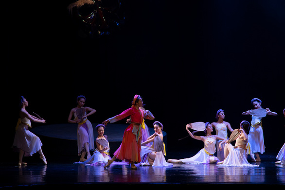 Ballet Kiều đêm công diễn: Ấn tượng nhưng vẫn kỳ vọng ''chiều sâu'' hơn - ảnh 6
