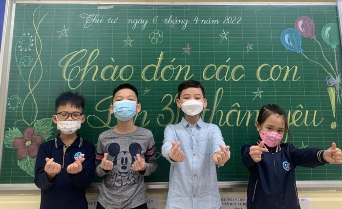 Hà Nội khen thưởng 100 trẻ em tiêu biểu Thủ đô vượt khó học tốt - ảnh 12