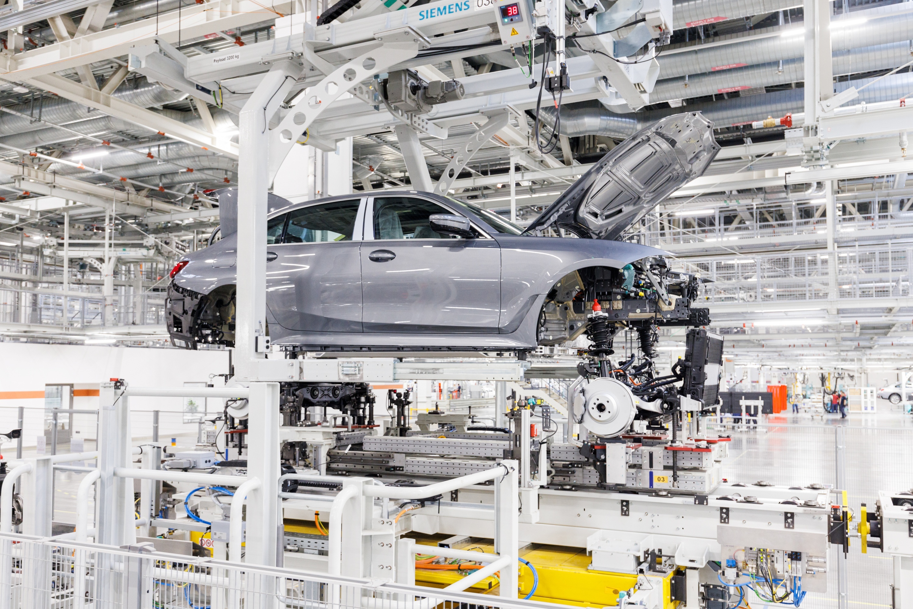 BMW hoàn thành nhà máy ôtô điện tại Trung Quốc - ảnh 3