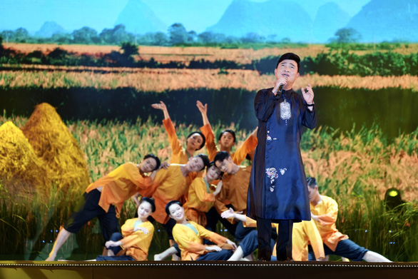 Nghệ sĩ Bạch Tuyết, Quang Linh, Đen Vâu… hát tôn vinh tình cảm gia đình - ảnh 4