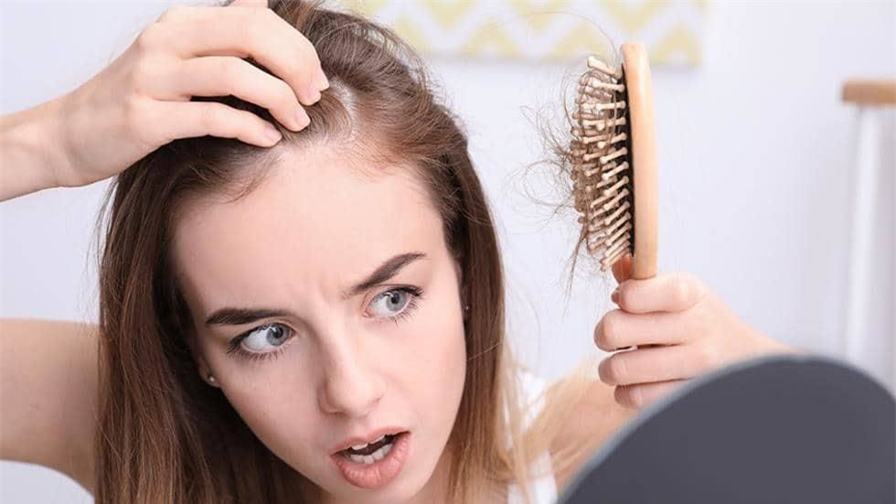 Hạn chế tình trạng rụng tóc ở phụ nữ tuổi trung niên - ảnh 3