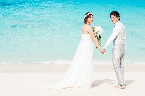 Tiền bạc, công việc và thế giới ảo lấy mất cơ hội kết hôn của giới trẻ Nhật Bản - ảnh 1