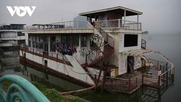 Hà Nội cho phép tàu, thuyền kinh doanh trở lại trên Hồ Tây - ảnh 1