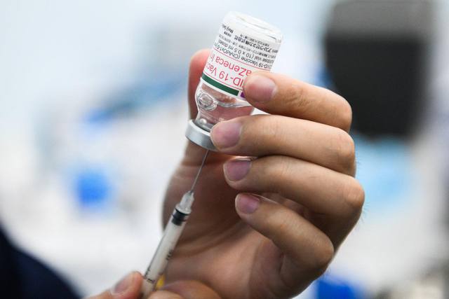 WHO cảnh báo số ca mắc COVID-19 tăng vọt ở Đông Nam Á: Vắc xin mũi 4 có thực sự trở thành tuyến phòng thủ cuối cùng? - ảnh 2