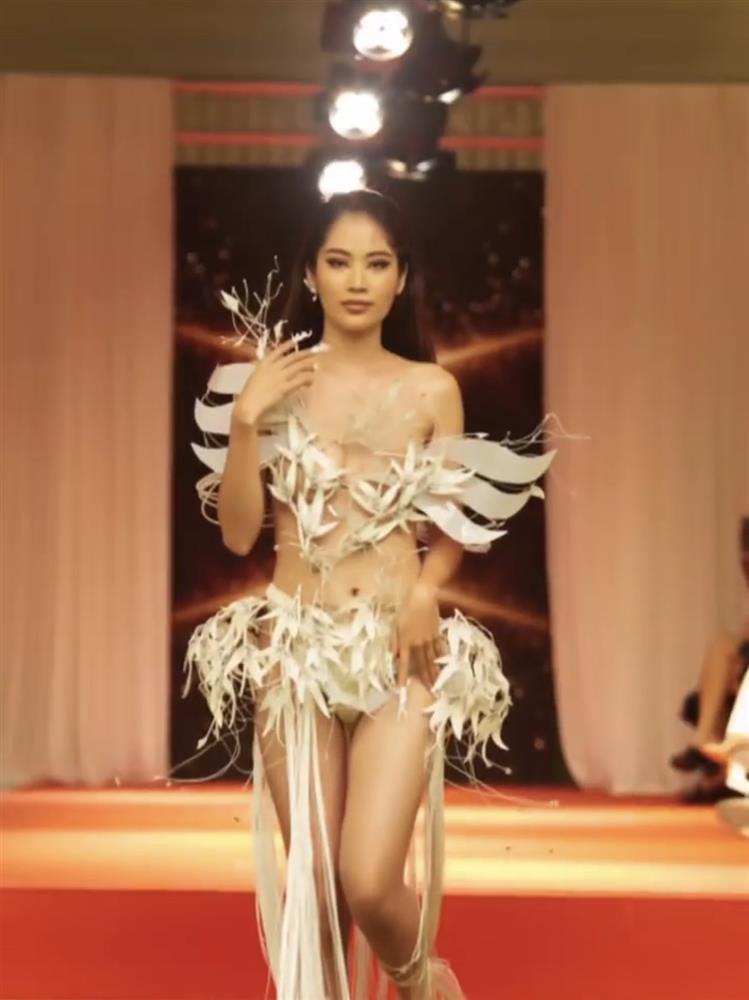 Nam Anh diện trang phục 'lộ thiên' vòng 3 sau khi trượt Top 10 Hoa hậu - ảnh 4