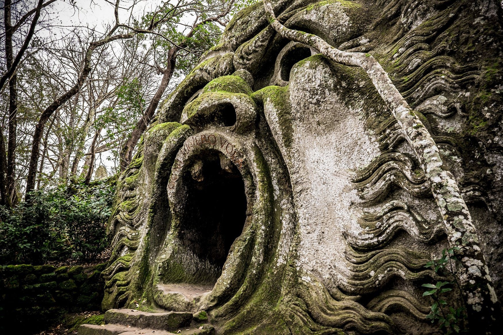 Công viên quái vật huyền bí gần 500 năm tuổi ở Italy - ảnh 1