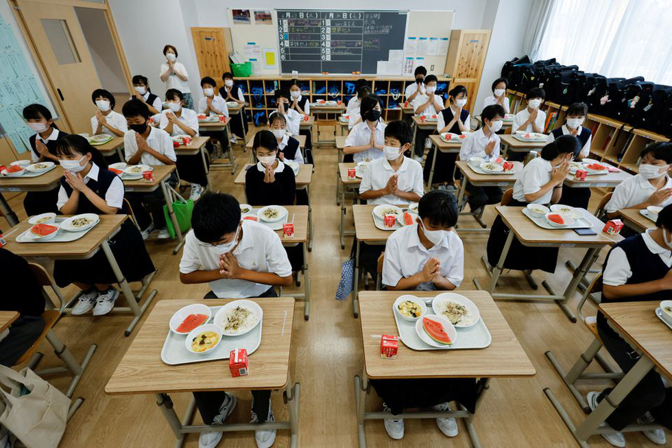 Áp lực lạm phát tại Nhật Bản nhìn từ khẩu phần ăn bị cắt giảm ở trường học - ảnh 6