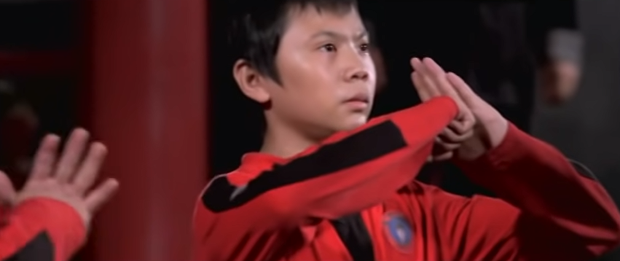 Tình bạn ở Karate Kid nhắn nhủ sâu sắc: Kỳ thị không phải bản năng lúc sinh ra, vậy nên hãy học cách yêu thương - ảnh 12