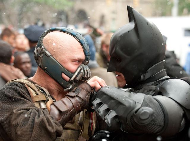 The Dark Knight Rises 10 năm nhìn lại: Đoạn kết của bản thiên anh hùng ca đã thay đổi hoàn toàn Hollywood - ảnh 4