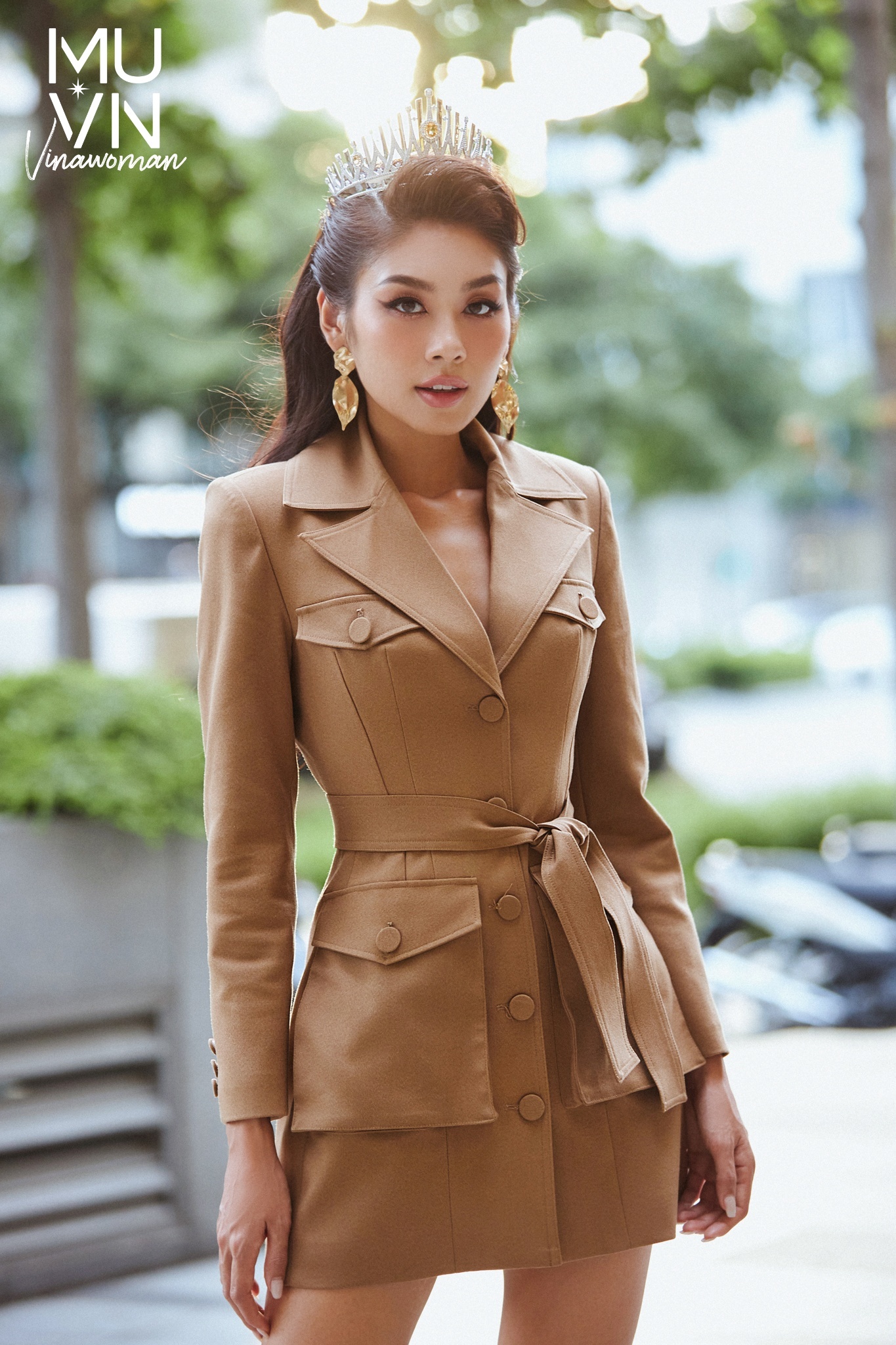Hoa hậu Ngọc Châu đẹp sắc nét cùng loạt đầm sắc trắng tinh khôi - ảnh 20