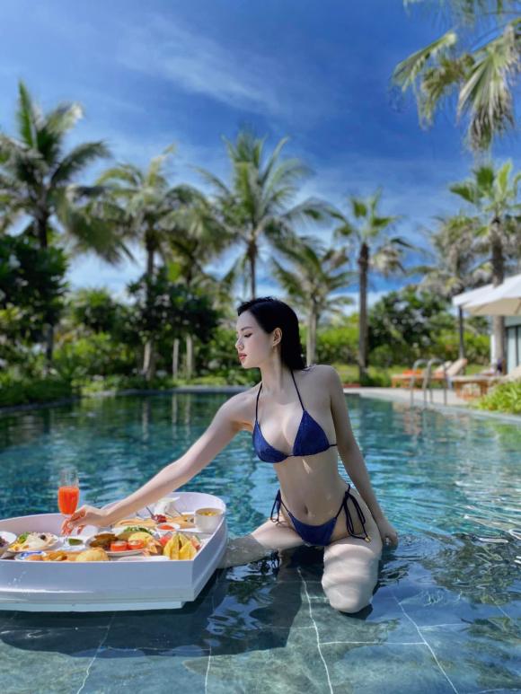 Mỹ nhân Việt và hội gái xinh ''xả ảnh'' bikini, áo tắm nóng bỏng ''thôi miên'' người xem - ảnh 2