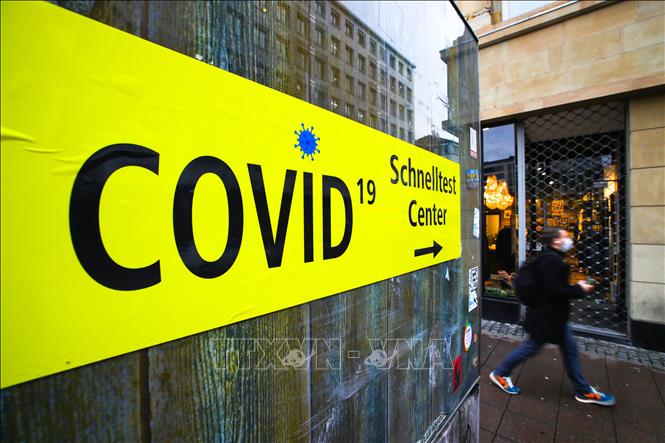 Đức sắp siết lại quy định phòng chống COVID-19 vì lo ngại bệnh dịch có thể nghiêm trọng hơn - ảnh 1
