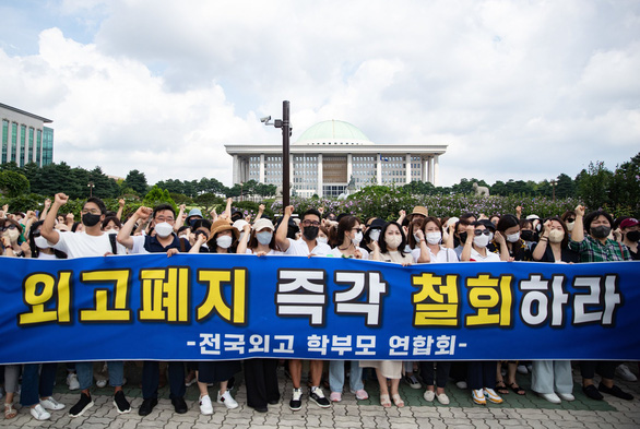 Bộ Giáo dục Hàn Quốc đề xuất đóng cửa các trường THPT ngoại ngữ - ảnh 1