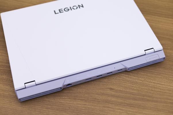 Đánh giá Legion 5i Pro 2022: Laptop mạnh mẽ 
