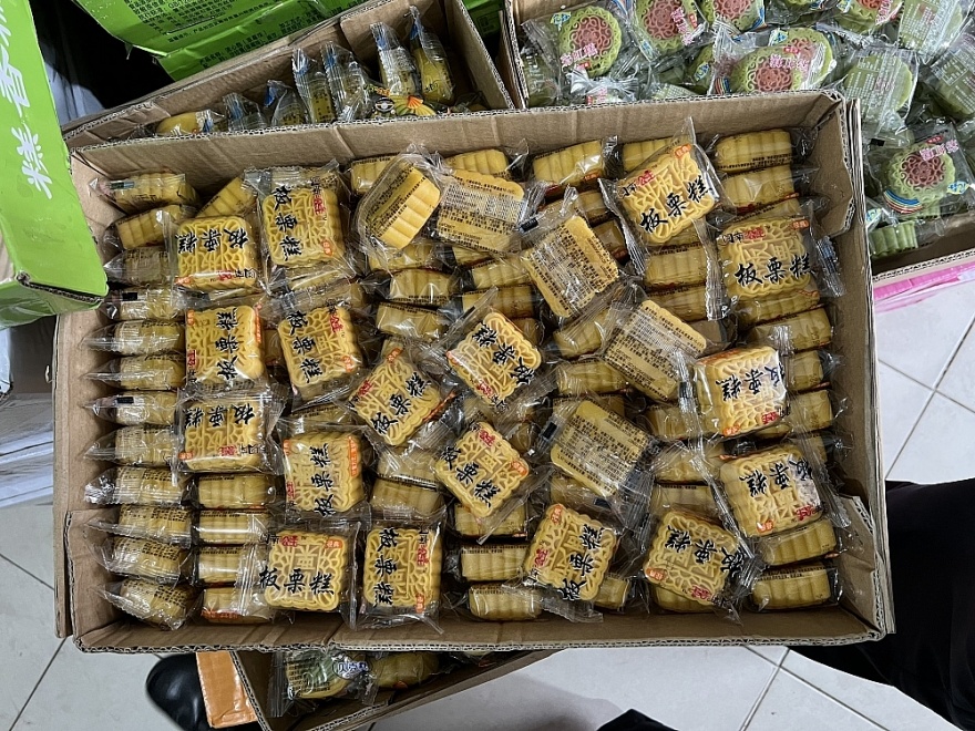 Bánh Trung thu mini 4.000 đồng từ Trung Quốc bán đầy chợ mạng - ảnh 3