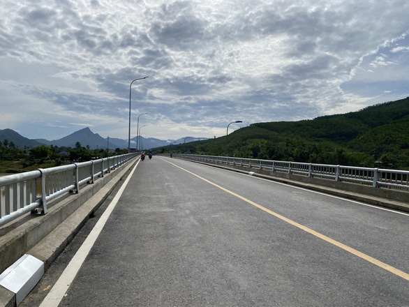 Thêm cây cầu Nông Sơn nối đôi bờ sông Thu Bồn - ảnh 3