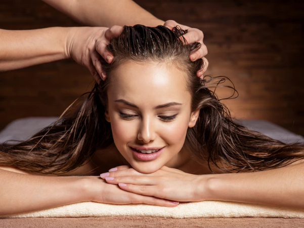 3 cách massage giúp giảm rụng tóc, kích thích tóc mọc - ảnh 1