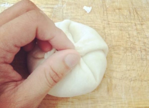 Cách làm bánh bao nhân thịt bằng bột mì đơn giản mà ngon lạ lùng - ảnh 8
