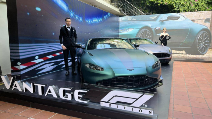Bộ đôi siêu xe Aston Martin giá gần 40 tỉ đồng về Việt Nam - ảnh 4
