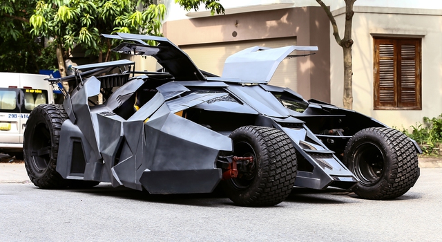 Cận cảnh xe Batman hơn nửa tỷ đồng của ‘phù thuỷ hoá trang'' 9x - ảnh 2