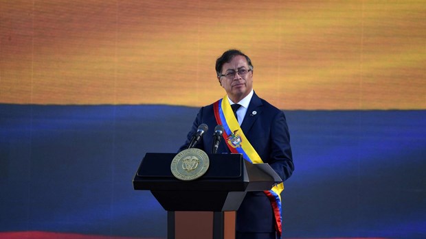 Tổng thống đắc cử Colombia Gustavo Petro tuyên thệ nhậm chức - ảnh 1