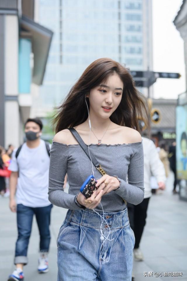 Thiếu nữ Trung Quốc diện đủ loại quần jean xuống phố thu hút ánh nhìn - ảnh 8