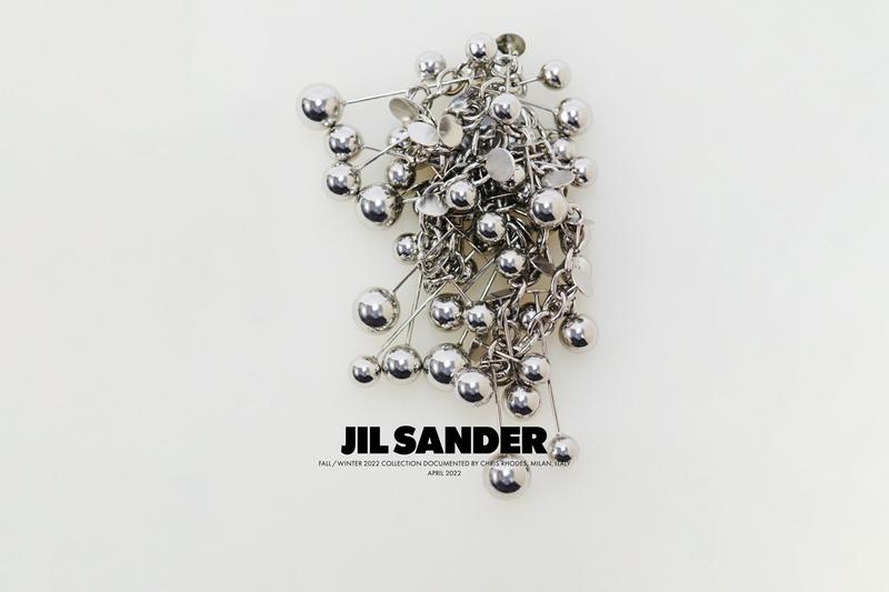 Jil Sander hấp dẫn và kỳ lạ trong chiến dịch mới nhất - ảnh 10