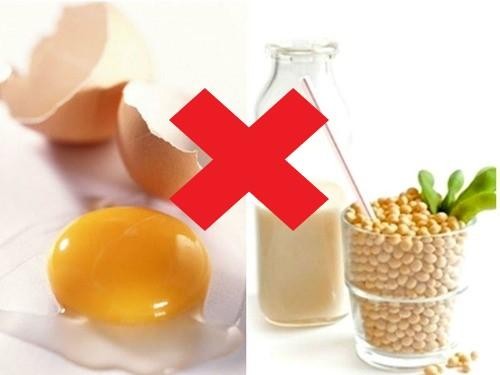 Vô tư ăn trứng mà không biết những ''đại kỵ'' này có thể khiến bạn ngộ độc, kết sỏi trong phổi - ảnh 2
