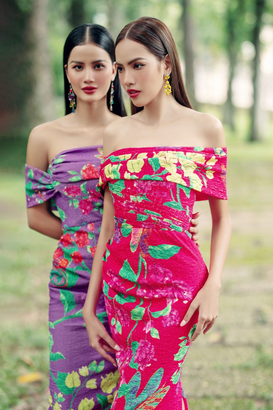 Hương Ly, Lê Hoàng Phương gợi ý trang phục rực rỡ cho những chuyến viễn du - ảnh 1