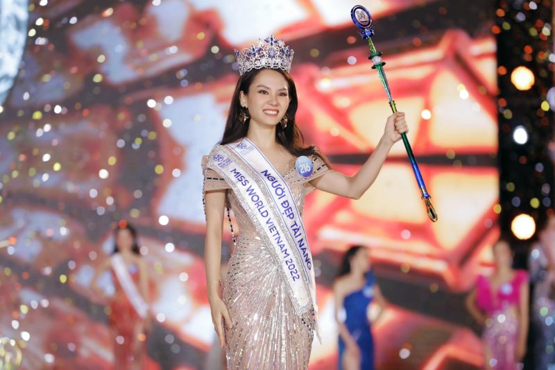 Tổng đạo diễn xin lỗi vì sự cố sân khấu chung kết Miss World Vietnam đạo nhái - ảnh 4