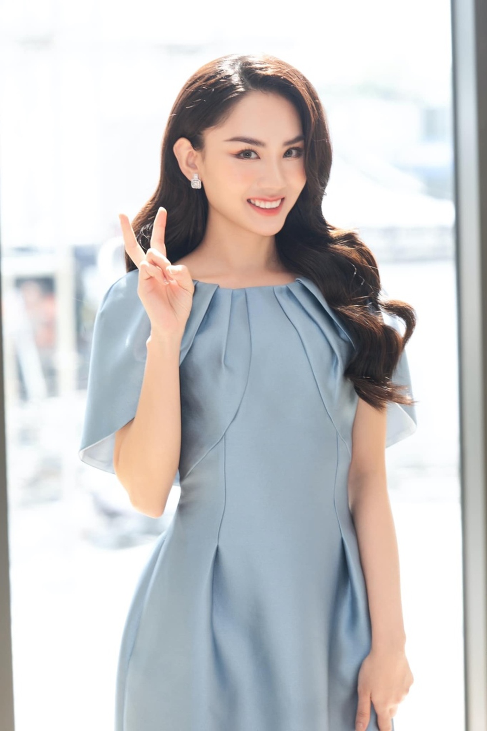Sắc vóc cùng học vấn đáng nể của tân Hoa hậu Thế giới Việt Nam 2022 - ảnh 6